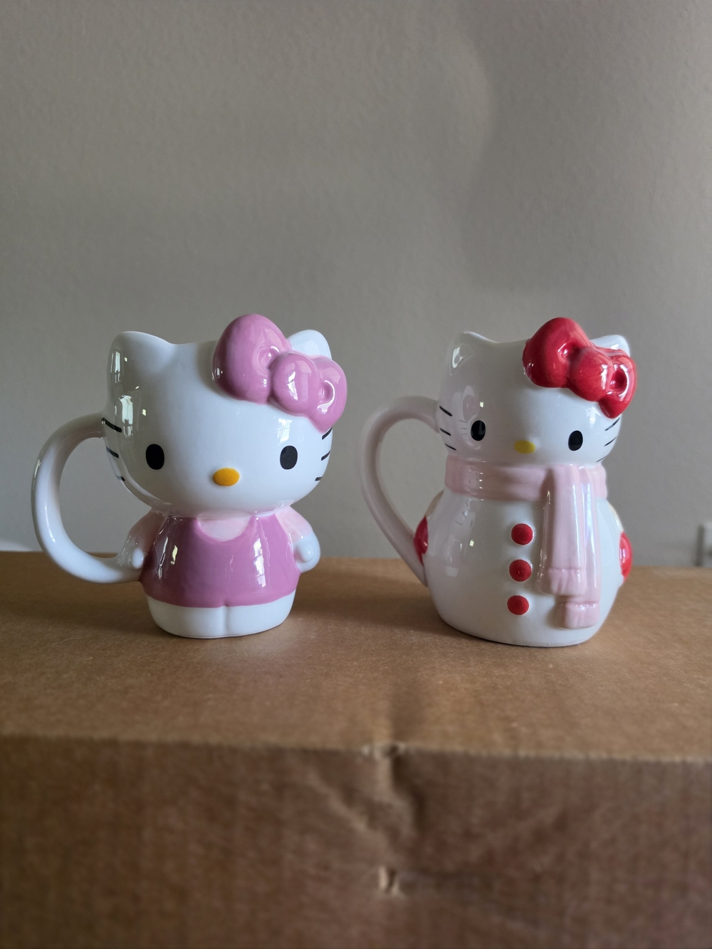 Hello Kitty Ceramic Kids Mug Duo in Pink and Red